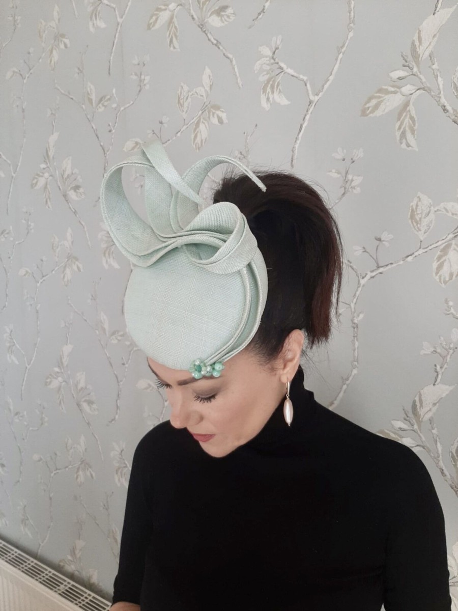 Headpiece Rental | The Stables Birr No. 21- Mint Green Headpiece