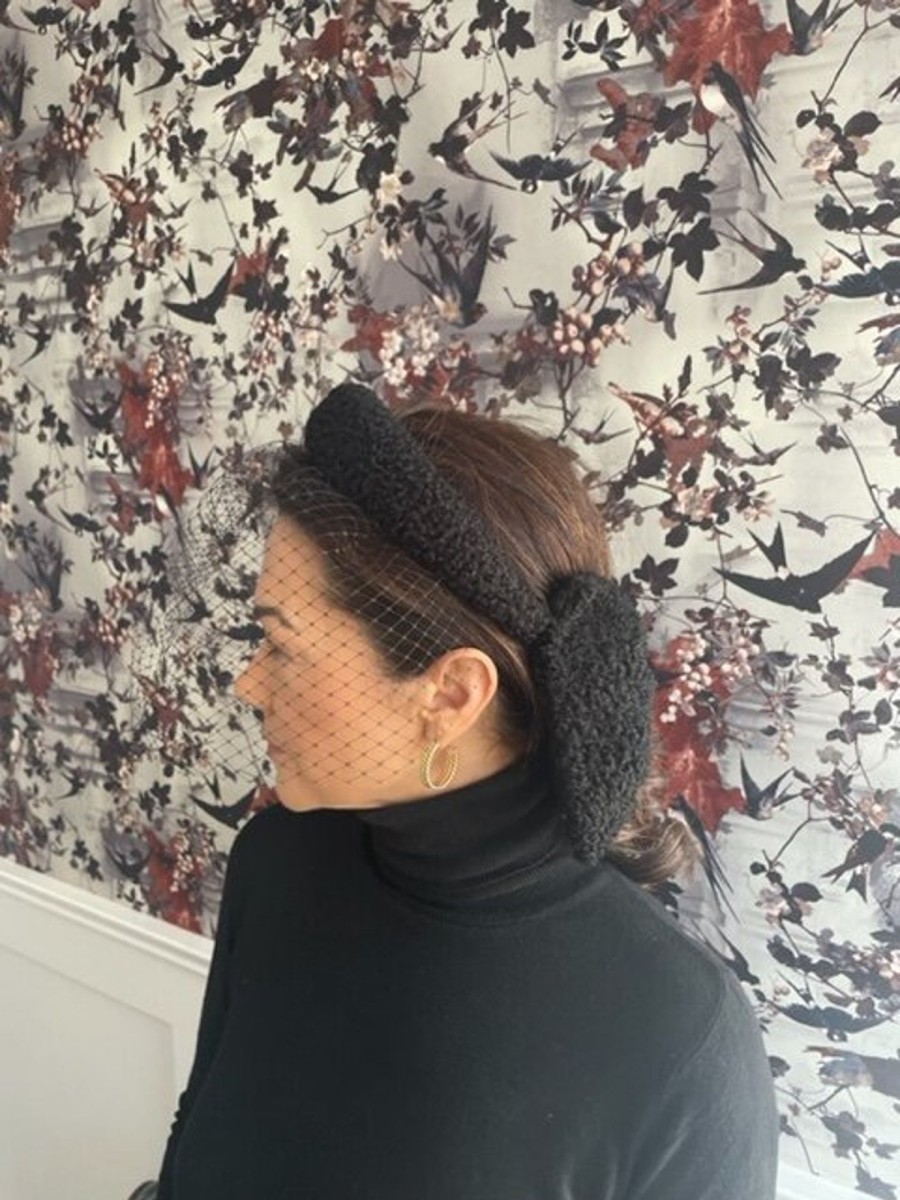 Headpiece Rental | The Stables Birr No.45 - Black Boucle Bow Band