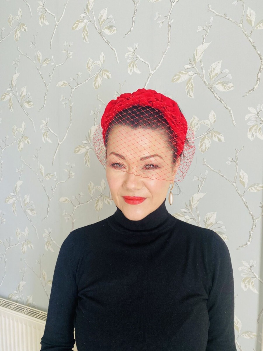 Headpiece Rental | The Stables Birr No.29 - Red Ruched Band With Net Headpiece